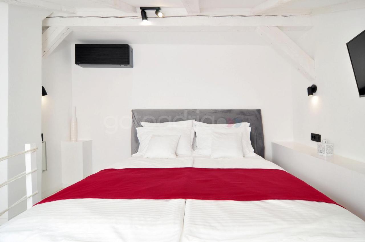 Beachfront Deluxe B&B Makarská Exteriér fotografie